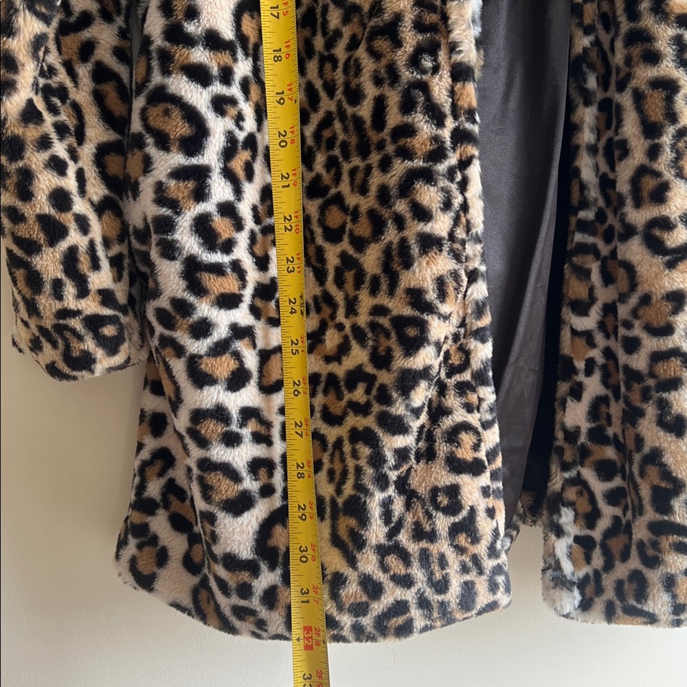 Angel Kiss Animal Print Teddy Jacket - Picture 6 of 8